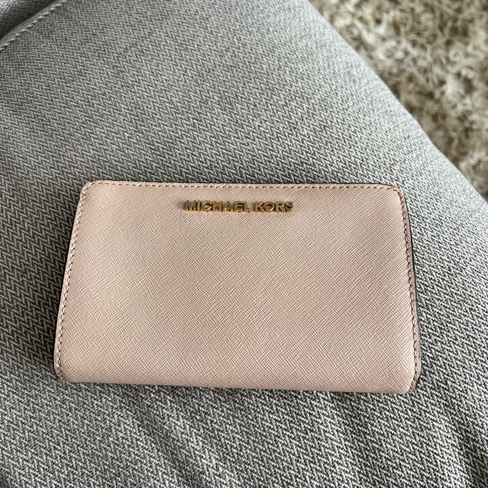 Michael Kors Pastel Pink Wallet